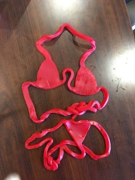 Eat Me Edible Gummy Thong and Bra – Strawberry