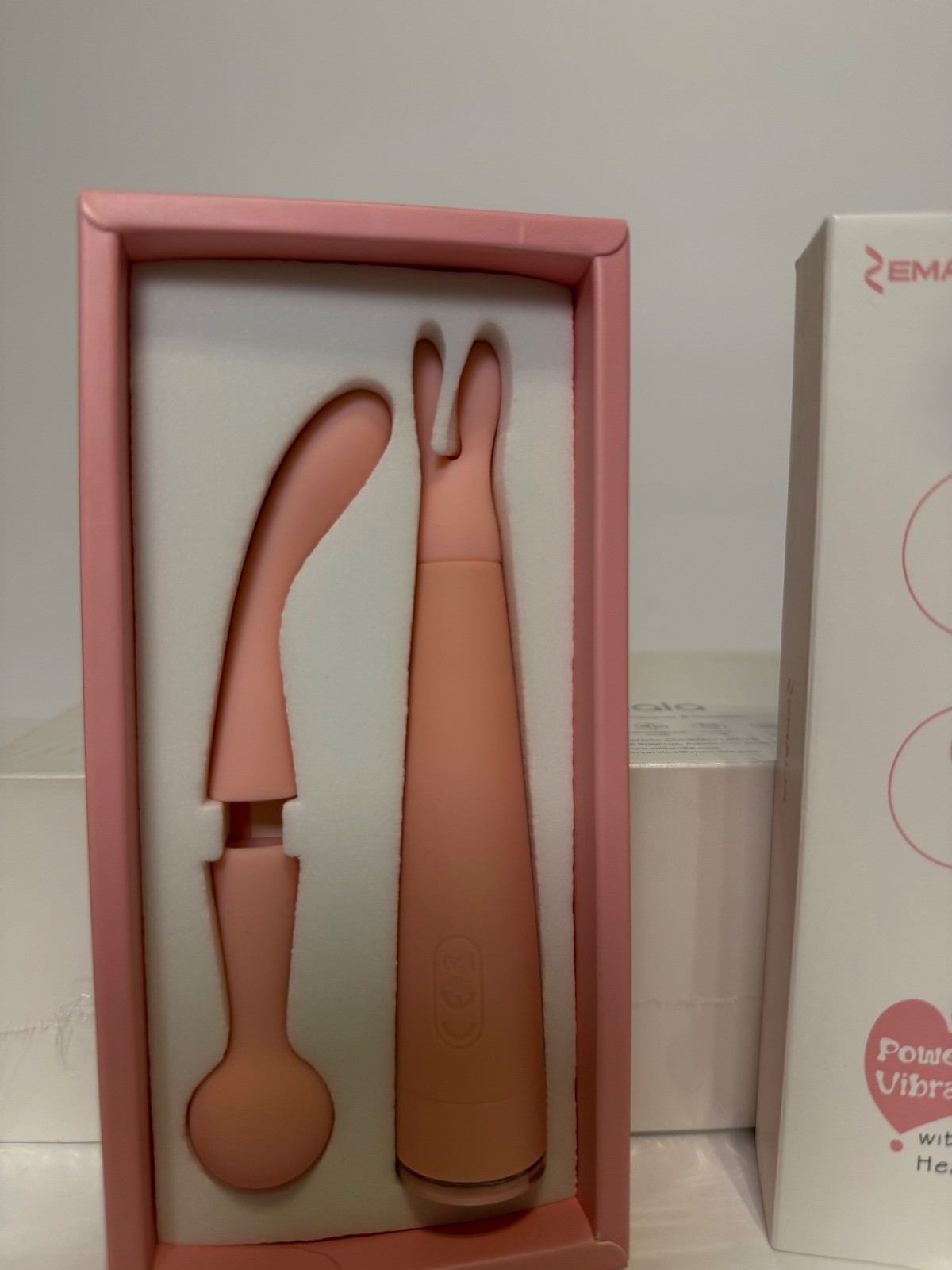 Powerful mini vibrator. Great stocking stuffer! Free gift with every purchase🎁