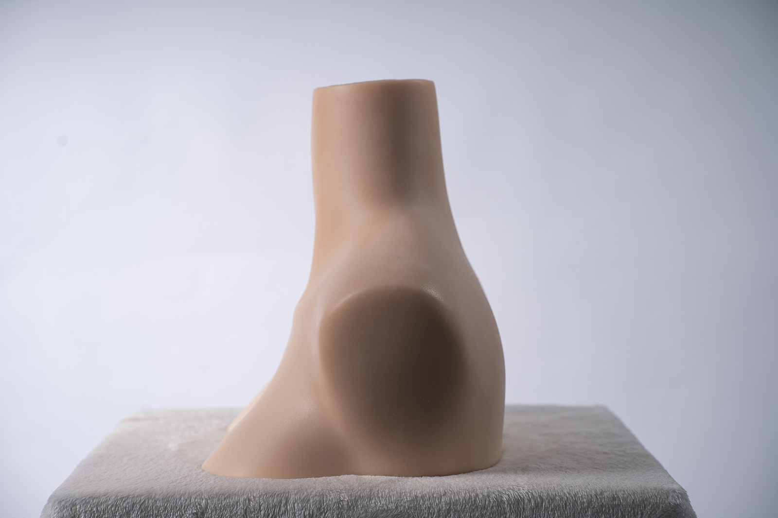 Real Silicone Stand/Base Bracket with M16 Screw for Sex Doll Head