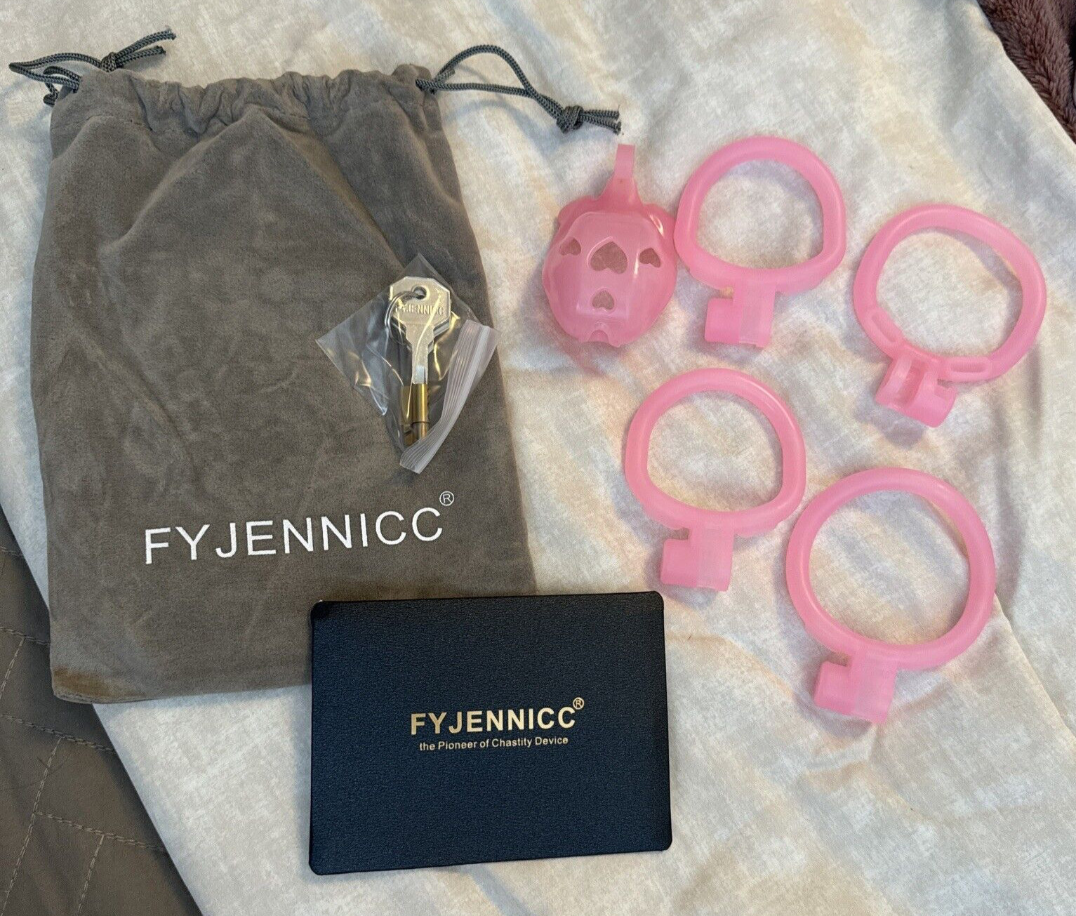 2024 New Male Chastity Cage Device Lightweight Resin with 4 Rings